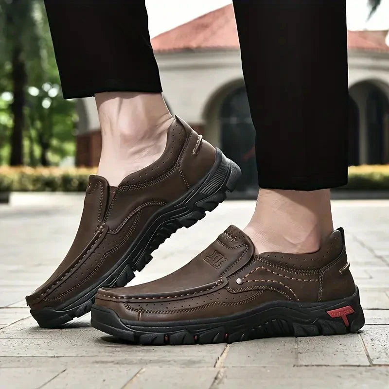 Handmade Leather Men Shoes Casual Outdoor Slip On Loafers Men Leather Shoes Flats Moccasins Walking Shoes Non-Slip